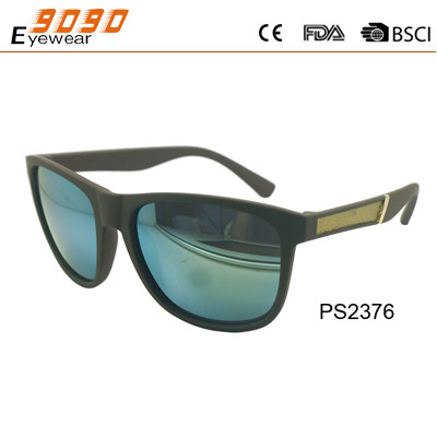 Sunglasses in fashionable design,made of plastic,special temples,suitable for