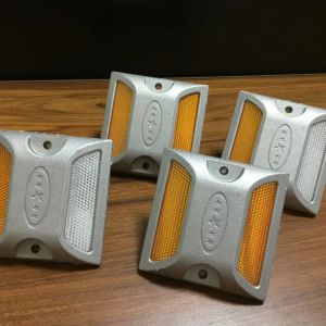 Traffic Safety Equipment Solar Flashing Aluminum LED Road Stud