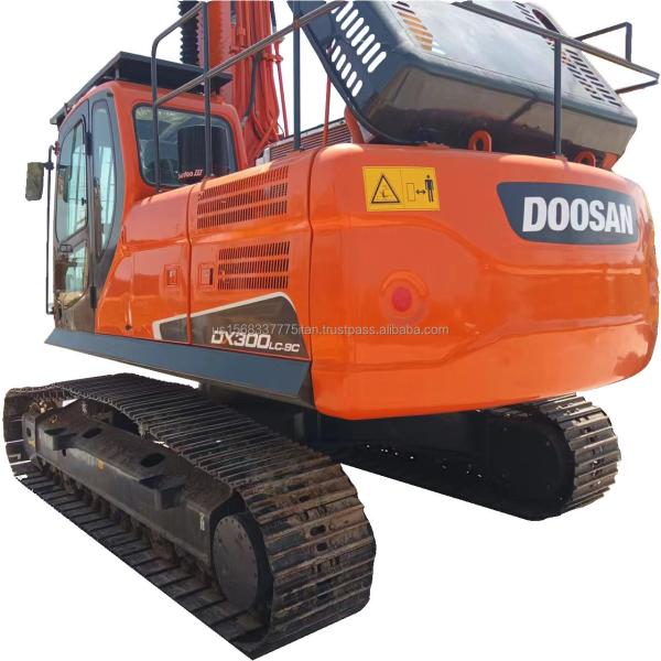 Doosan DX300 30Ton Used Excavator with 1.5M³ Bucket Capacity in Perfect