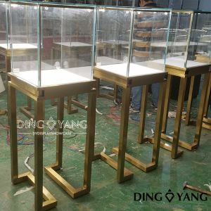 Lockable 450X450X1350MM Store Jewelry Display Cases