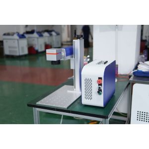 Enclosed 20W 30W Portable Fiber Laser Marking Machine