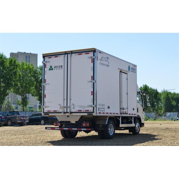 SINOTRUK HOWO Commander 160 Horsepower 4X2 4.1 Meter Refrigerated Truck EU 1-6