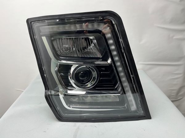 SHACMAN Truck Parts LED Head Lamp DZ97189723351 with Single Item Selling Unit