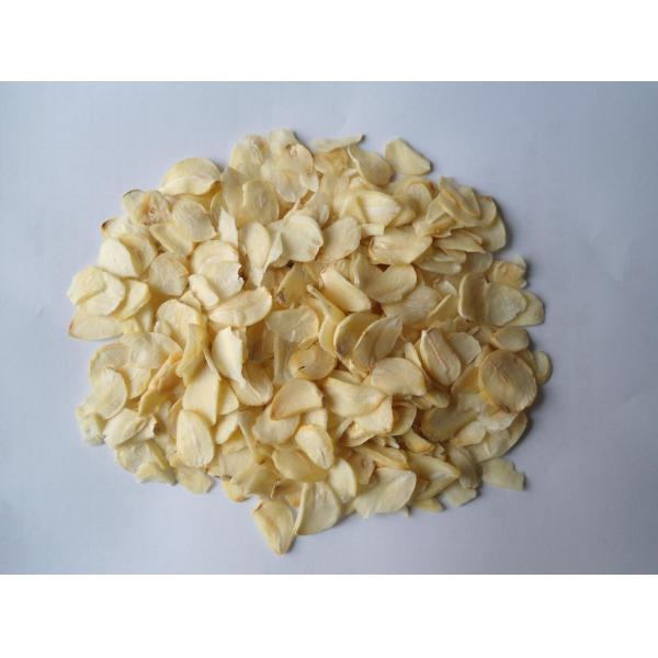 Buy 2017 China Fried Dehydrated Garlic Flakes at wholesale prices