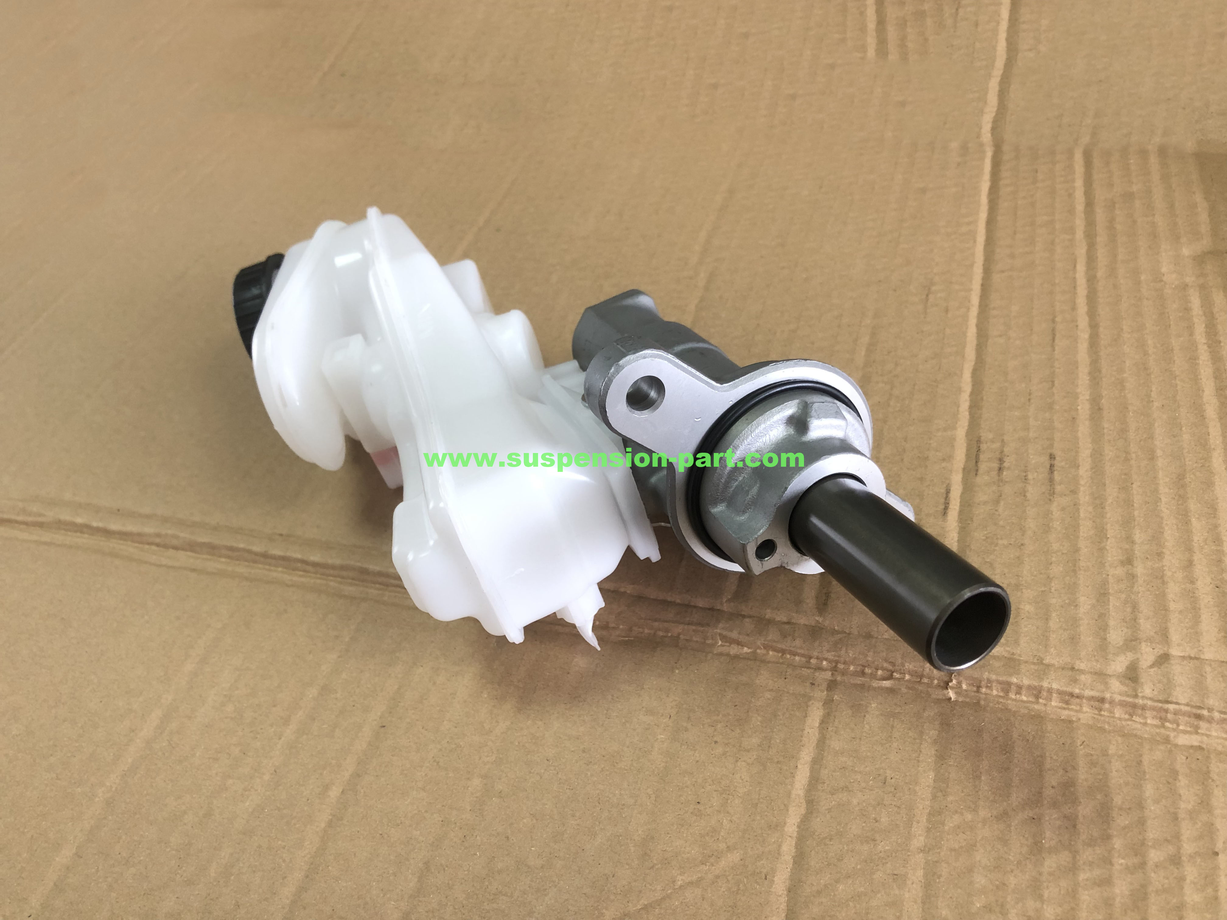 OEM UCYS-43-40ZA AB312004WA BRAKE MASTER CYLINDER FOR FORD RANGER MAZDA BT-50