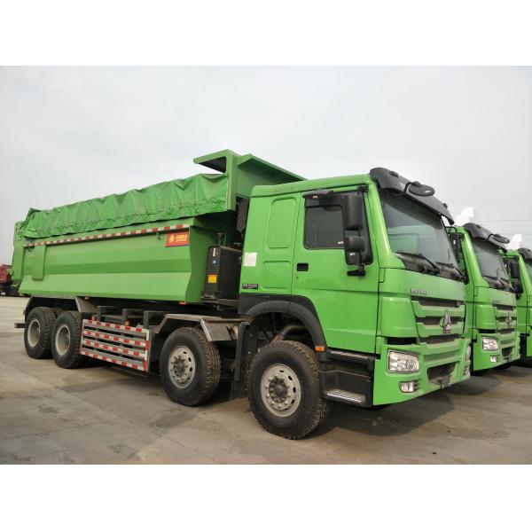 SINOTRUK HOWO 8x4 Tipper Truck For Mining Optional Driving Type Long Using Life