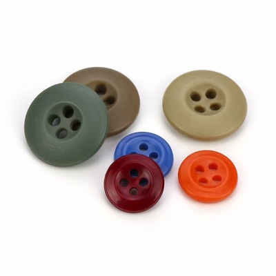 Factory wholesale resin pattern buttons four eyes mixed flower buttons coat resin bleach buttons
