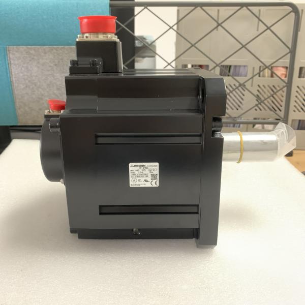 Mitsubishi HF-SP352 AC Servo Motor 3 PHASE 3.5KW 162V 2000RPM NEW