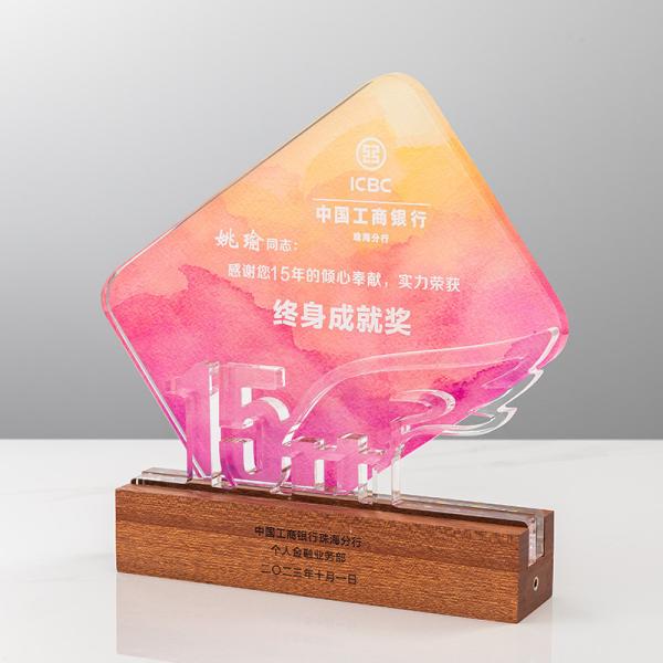Buy Custom UV Printing Acrylic Award With Wood Base , Cast Plexiglass Plaques OEM at wholesale prices