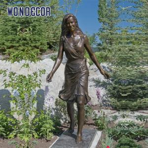 Customized outdoor garden decoration, life-size, a beautiful bronze statue of a