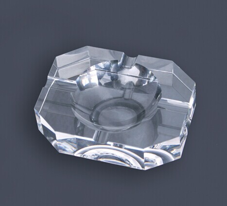 Buy Classical Transparent Crystal Ashtray at wholesale prices