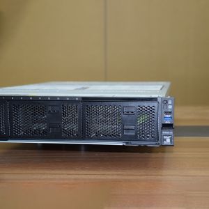 ThinkSystem SR650 SR650 V2 SR650 V3 Rack Serve Hot-swap Bays NVMe Bays