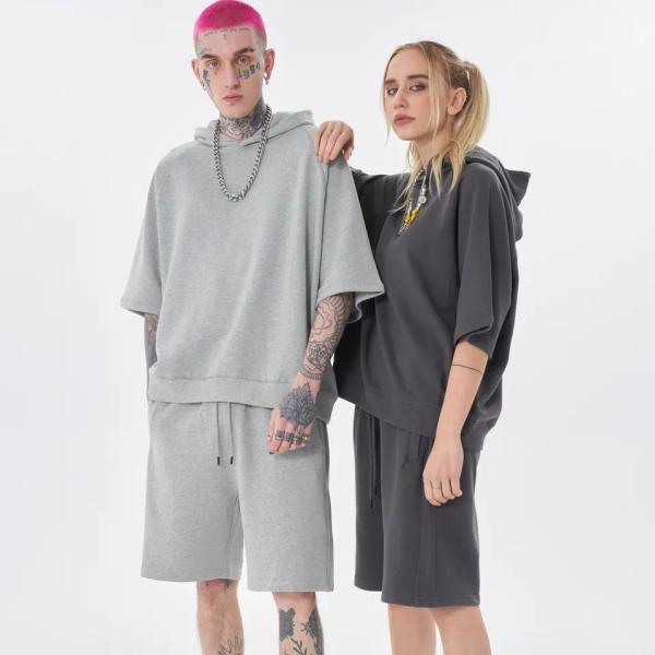 Wholesale Men&prime;s Embroidery Tracksuit Summer Men Short Trucksuit Set