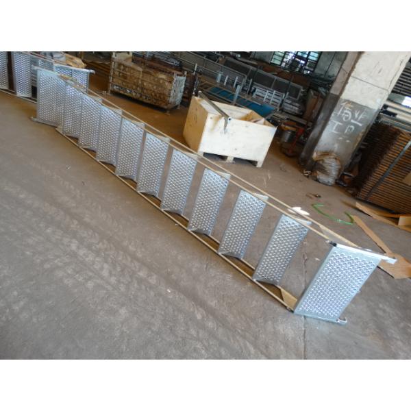 Pre - Galvanized Scaffolding Ladder , stair scaffolding system 37kg 3.05*2m