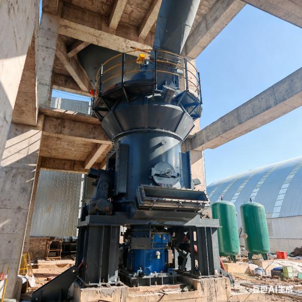 Buy Industrial Gypsum Vertical Roller Mill for Natural Gypsum Grinding Mill | Bypass Gypsum | Hefei Hengcheng at wholesale prices