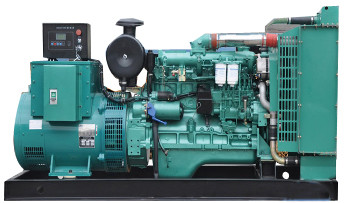 Buy 400V Yuchai Diesel Generator Set Green With Generator-Drive Engines at wholesale prices
