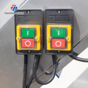 Lifting and conveying of fruit and vegetable pre-foaming materials for