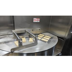 China ZPW4 Biscuit Press Machine Rotary Tablet Press with 3840PC/H Capacity 2000kg Weight and 1240*920*1710mm Dimensions on sale