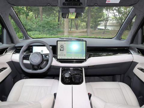 2023Zeeker 009 822km 140kwh Electric Luxury Household Business MPV 400kW Maximum Power