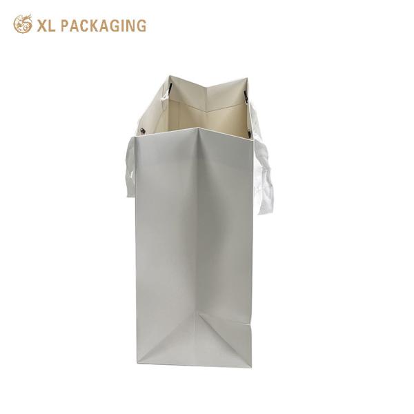 XL Packaging Custom Packaging Factory Custom Own Logo 250gsm Art Paper Shopping Bag with White Ribbon and Inner Box
