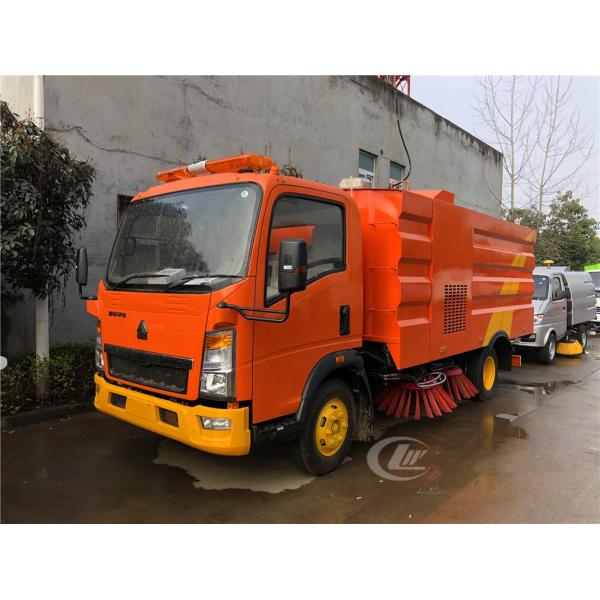 City Cleaning Machine Road Sweeper Truck Howo 4 X 2 115HP 5CBM Vacuum Type