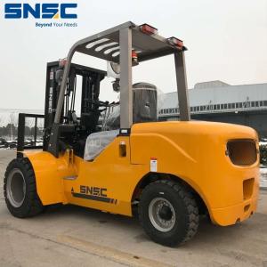 Heavy Duty Container Lifting 4ton Diesel Forklift with Closed Cabin and LED