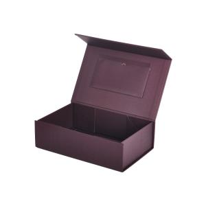 China Medium Perfume Packaging Gift Box Magnetic Foldable With Card Pocket on sale