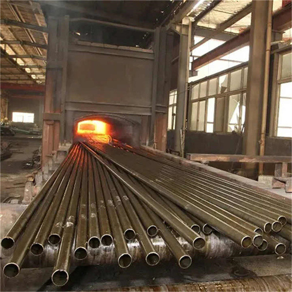 Buy Round Seamless Stainless Steel Pipe Cold Drawn Technique Customized at wholesale prices