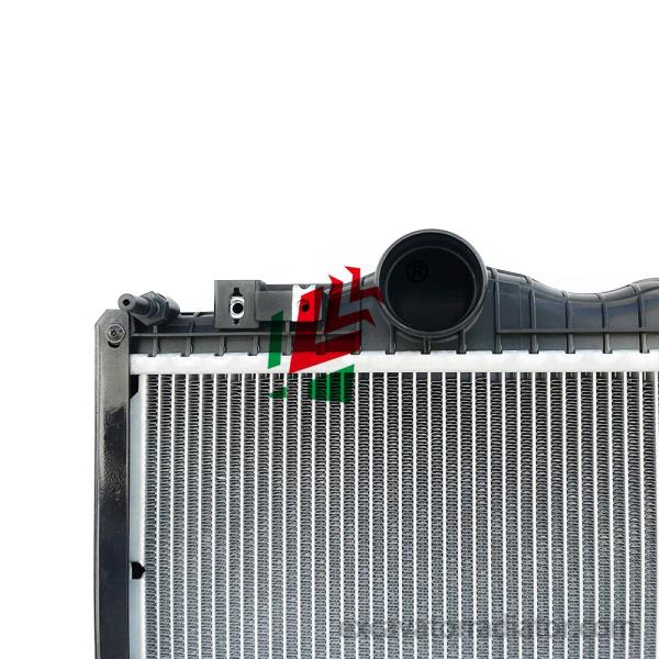 heavy truck radiator Cooling system Engine Truck Aluminum Core Plastic Tanks Oe 2433149 2439720 2439722 For SCANIA Truc