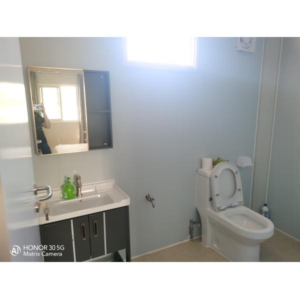 Fully Assembled 20Ft 40Ft Two Story Casa Flat Pack Luxury Prefab Portable Living Containers Floating Houses