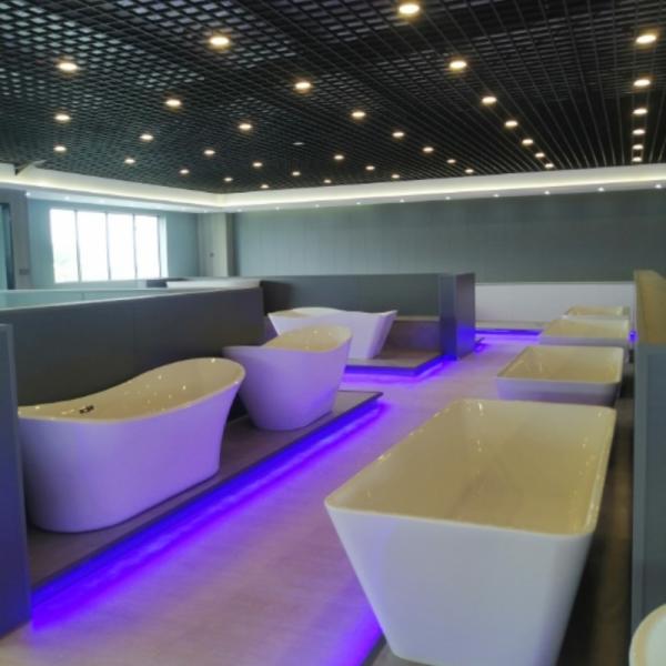 Buy Sustainable Acrylic Custom Freestanding Bathtub 1700mm Rectangular at wholesale prices