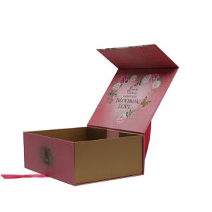 Collapsible Magnetic Closure Gift Box With Ribbon , Paper Gift Box Rose Red