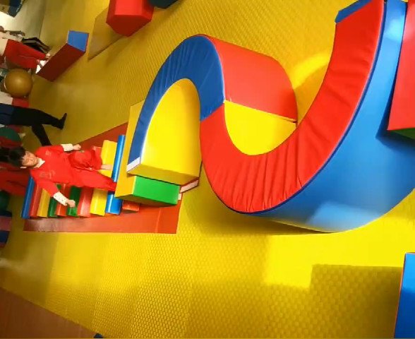 Easy Clean Balance Childrens Soft Play Equipment For Shopping Center Playground