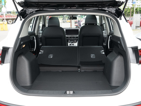 Geely Binyue 1.5T Dct Engine Gasoline Suv Made In Second Hand Car Sales On Touch Screen