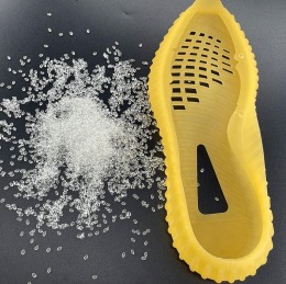 China Manufacture High Fluidity High Transparency Tpu Raw Material Excellent Toughtness for  Shoe Soles and Toys on sale