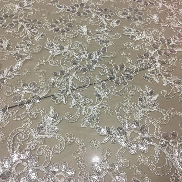 Plaid Style 100% Polyester Fabric for Women Men Hometextile Fabric Free Sample