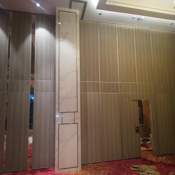 Office Separation Sliding Folding Partition , Soundproof Accordion Movable Partition Wall