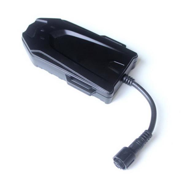 New IP66 Waterproof 3G WCDMA Vehicle GPS Tracker Realtime Locate GPS locator Remote cut oil or circuit supported