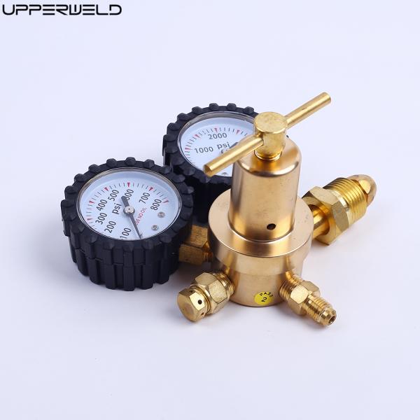 Standard Gases Media Gas Regulator with 0-400 PSI Delivery Pressure and Brass Inlet Outlet