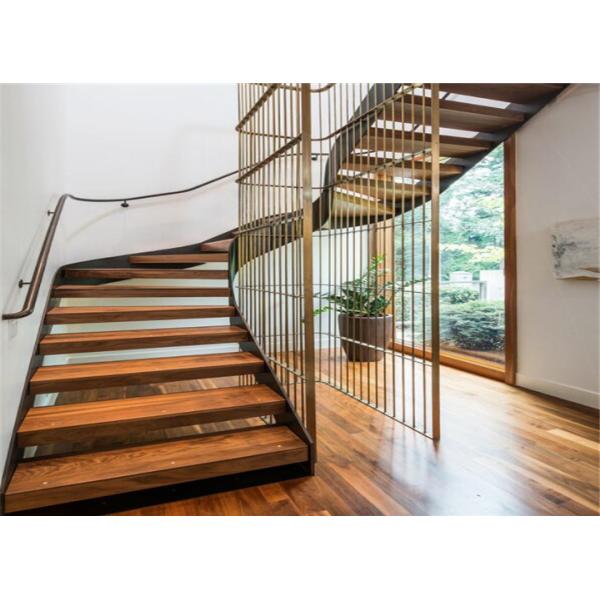 Wood Treada Arc Building Curved Stairs Carbon Steel Stringer Painting Finish