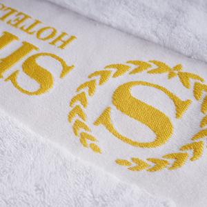 Embroidered Hotel Bath Towels , Hotel Style Towels European American Style