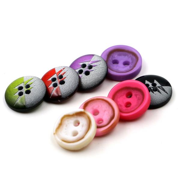 2021 Hot selling sewing 4 hole polyester resin button