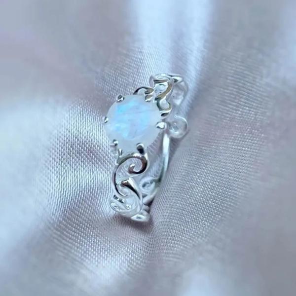 925 Sterling Silver Vine Manufacturer Round Cut Rainbow Moonstone Engagement