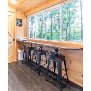 Long Beach Container Bar with Two Stories Pop-up Design and Hotel Theme in 20ft