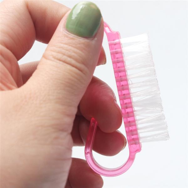 Plastic Handle Nail Brush with Four Rows of Nylon Bristles Easy to and Effective