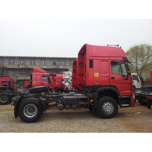 SINOTRUK HOWO 4x2 tractor truck/prime mover, 336hp,loading 40tons, Left hand drive, red for Ethiopia, Kenya, market
