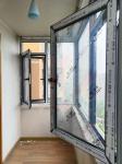 Thermal-Adaptive Folding Window System with Interchangeable Insulation Panels