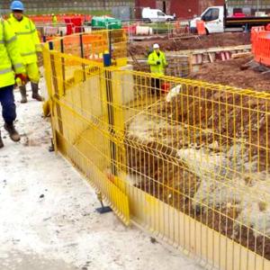 Abrasion-Resistant Edge Protection Barrier Tough Surface Withstands Frequent