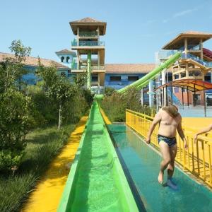 Fiberglass Aqualoop Body Water Slide for Amusement Park