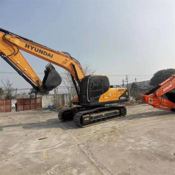 22000 KG Cummins Engine Used Hyundai R220 R220-9S Excavator in Shanghai Made in Korea